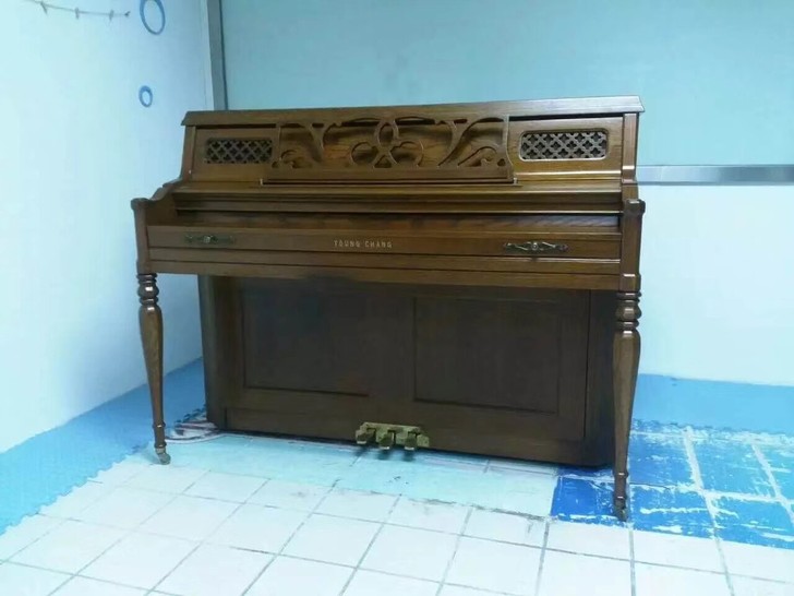 英昌复古钢琴