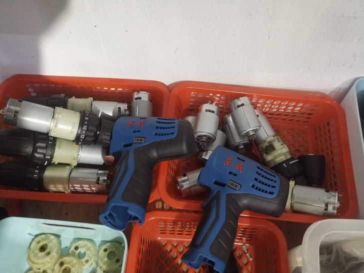 东成09-10/10-10单速双速电钻配件