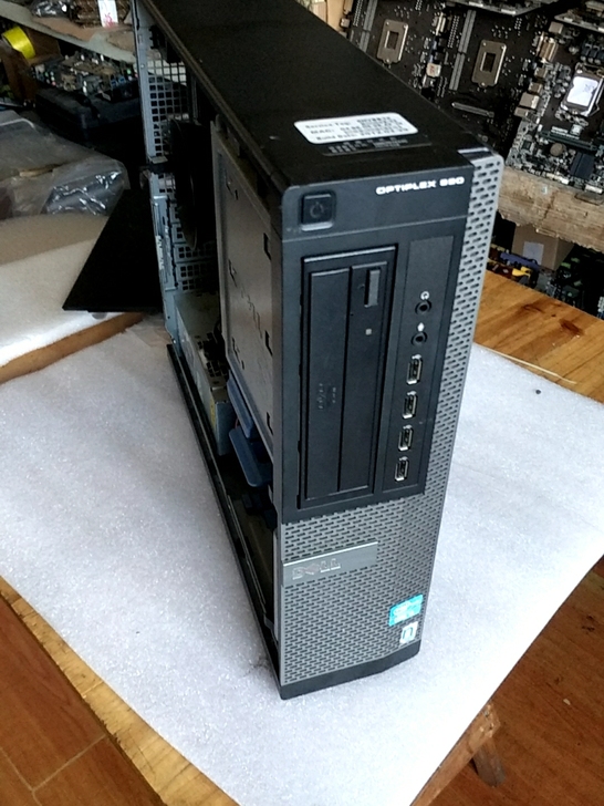 戴尔品牌机型号990，CPUi3 2100...