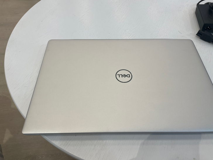 戴尔灵越5598 8+512 十代i7