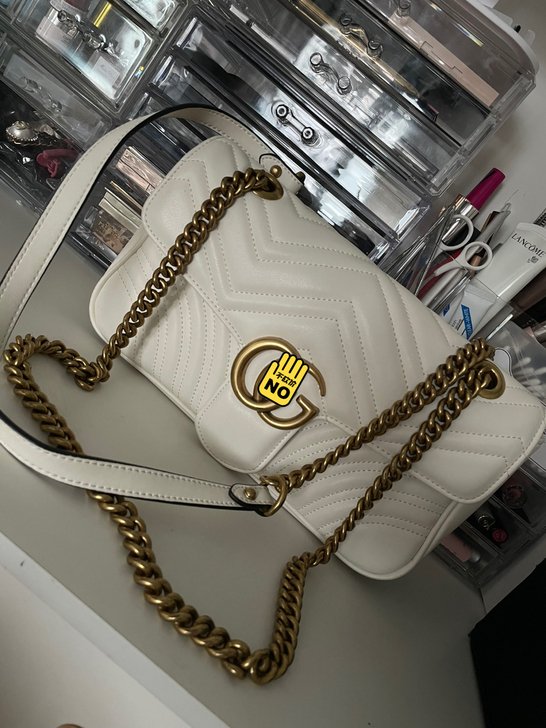 链条包 白菜出 实拍如图 包邮 不墨迹不讲...