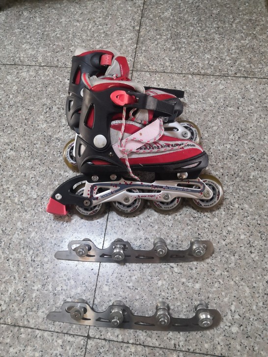 33-36码可调轮滑鞋,带一对可替换花样冰...