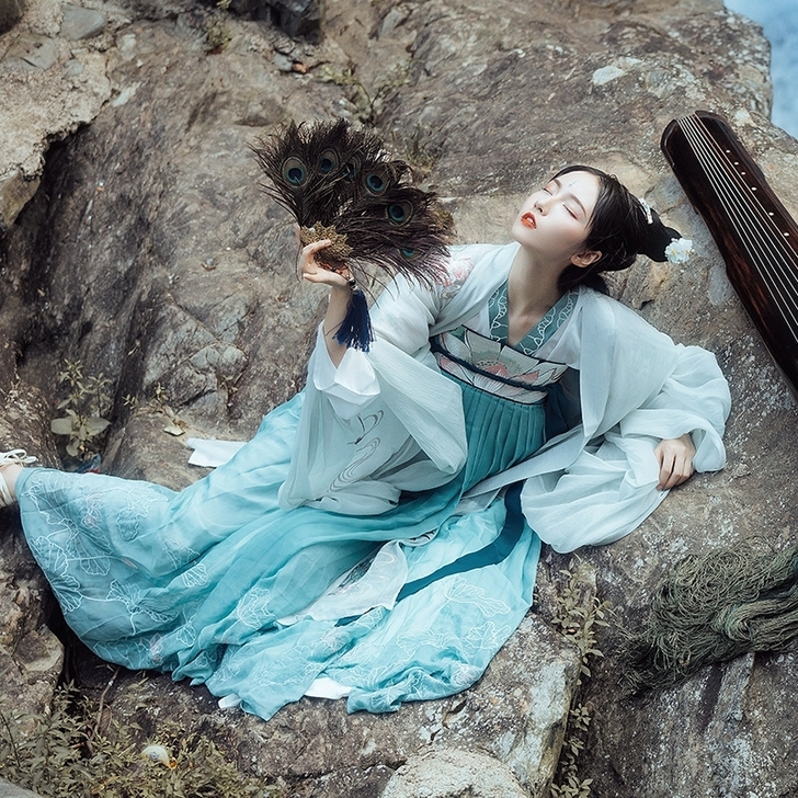 钟灵记般若大袖衫搭齐胸襦裙中国风仙鹤流仙汉...