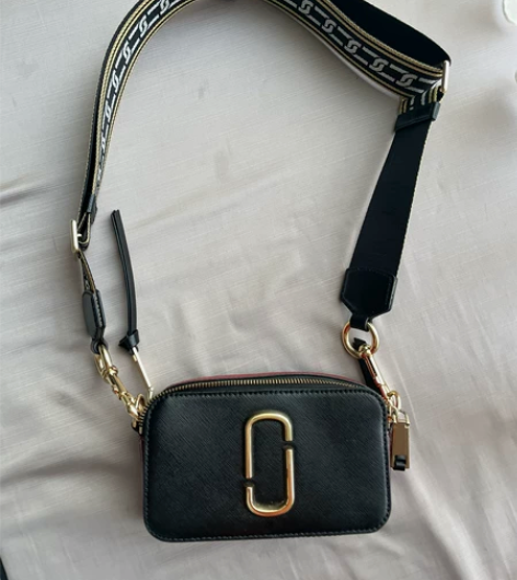 Marc jacobs相机包,黑红配色,1...