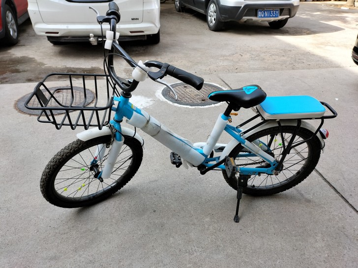 车子是老家父母去年给买的,孩子大了骑不着 ...