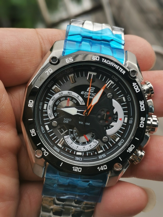 卡西欧运动石英表  全新 原价2380特价...