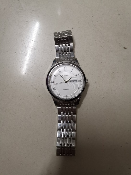 罗西尼手表 型号6573没拆没修。声明:...