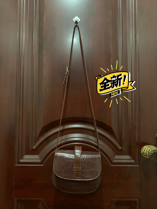 网红鳄鱼纹,斜挎包,单肩包,复古皮带小包