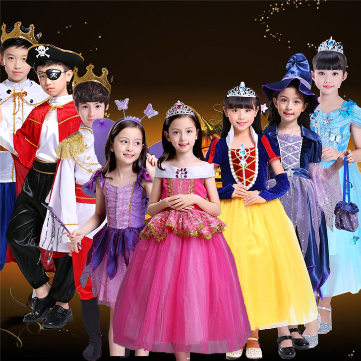 静倩果果 演出服