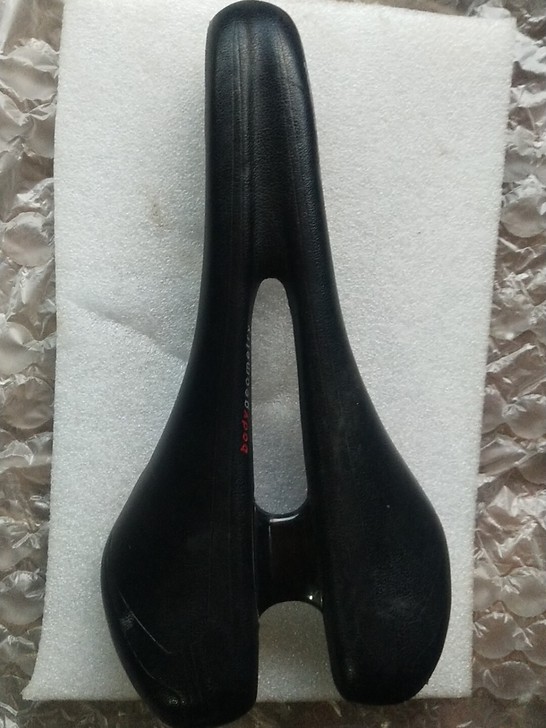 辉哥坐垫，实物拍照，成色如图，99.9包邮...