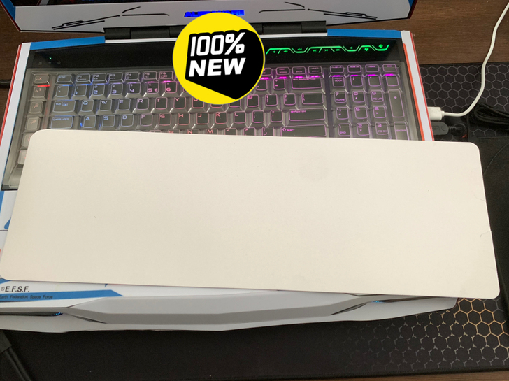 全新未使用键盘膜，老款外星人m18xr2专...