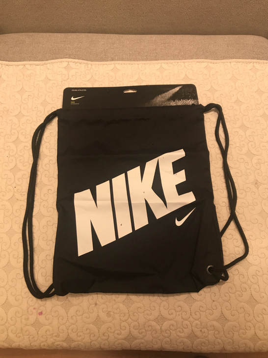 耐克系绳训练包