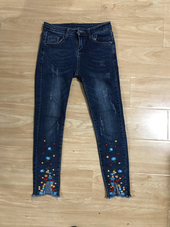 【包邮】春秋绣花铅笔裤小脚9分牛仔裤