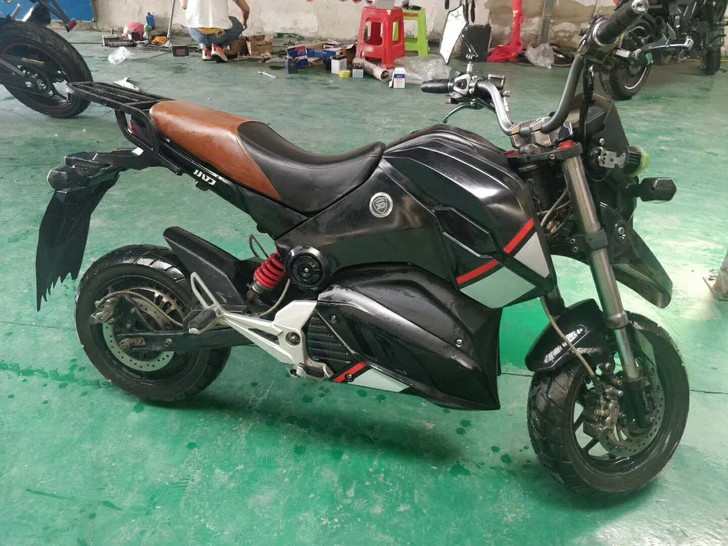 电动代步车，六块大电池，续航能力持久，动力...