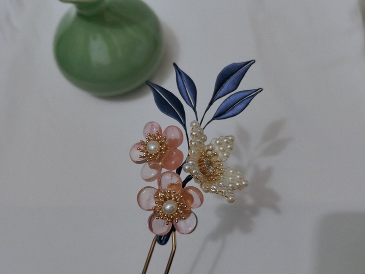 缠花琉璃天然石发簪蝶贝禁步