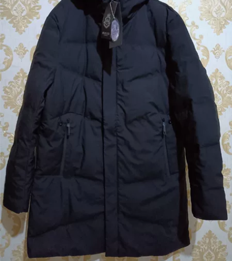 全新带吊牌男士中长款羽绒服样衣 全新带吊牌...