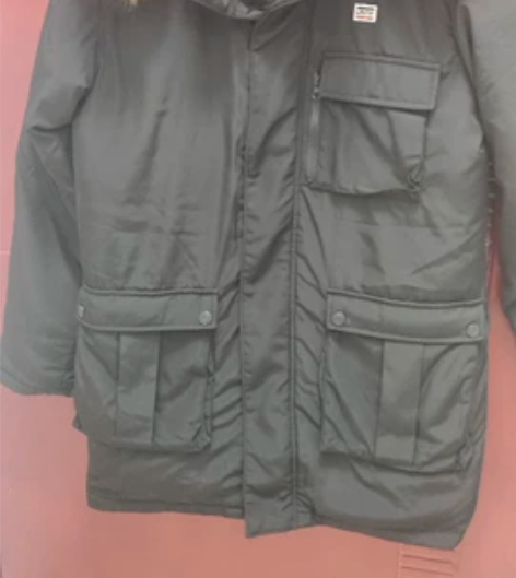 超级推荐:马克华菲男士羽绒服,纯白色连帽工...