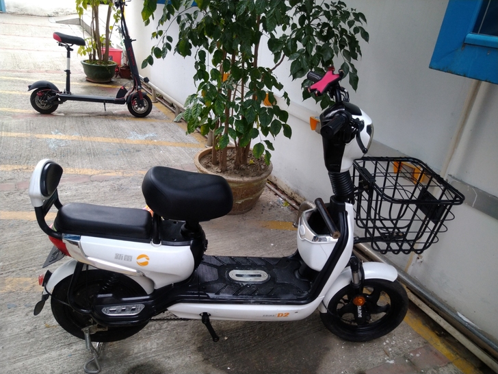 新蕾电动车,八成新