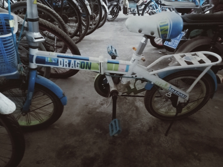 小孩大了,转让一辆16寸的自行车,需要的联系