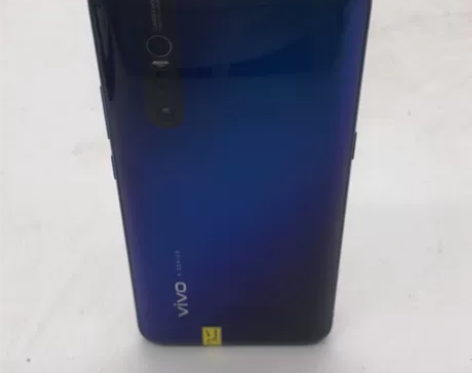 ￼vivo Y32t新品智能游戏大内存电池...