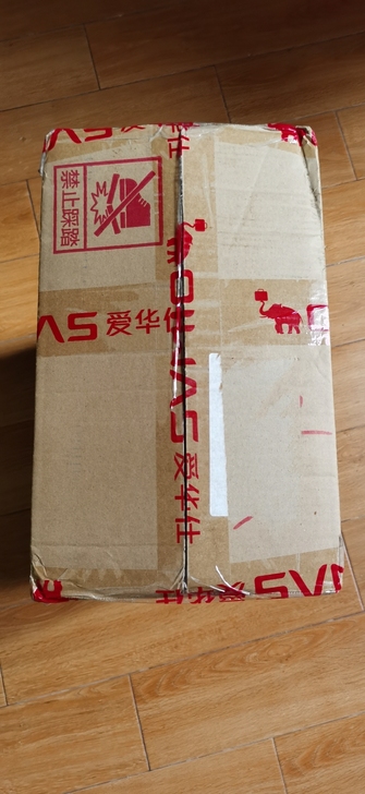 全新爱华仕拉杆箱，专柜正品，一口价185包...