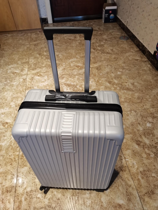 清仓一批高质量高颜值26寸旅行箱学生行李箱...