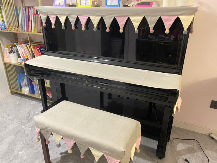 英昌 自用的钢琴！适合启蒙和钢琴培训机构！...