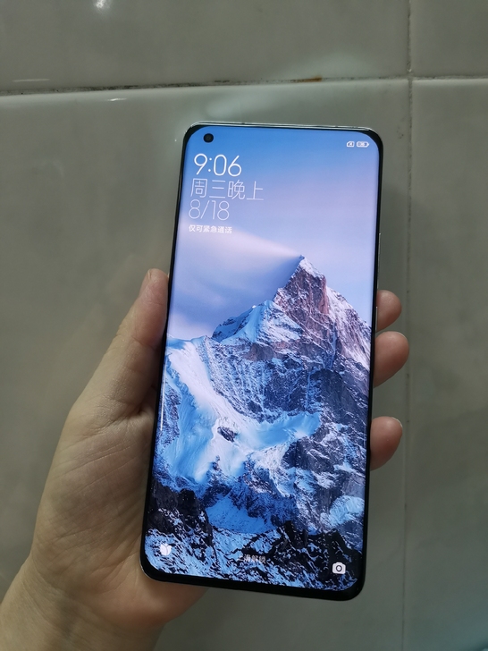 小米11Ultra 白色 8+256 成色...