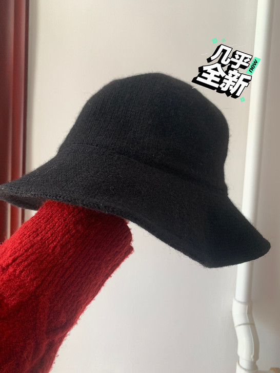 帽子太多了 这几个都没怎么戴过 便宜出