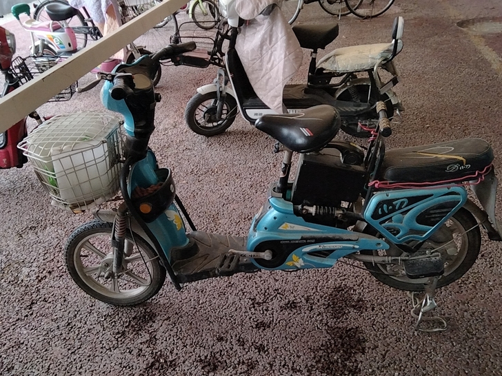 小刀电动车电池能跑50里