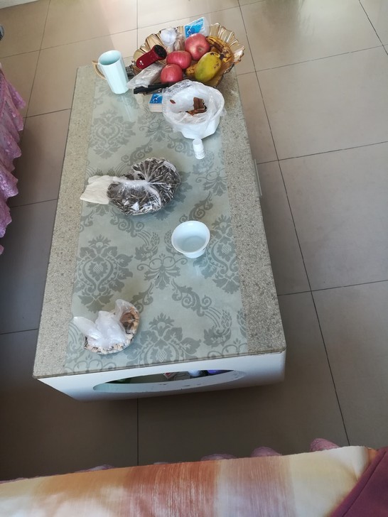 便宜出售茶几80