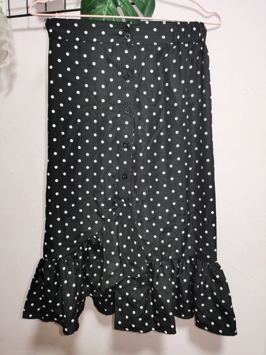 鱼尾裙  腰部松紧带