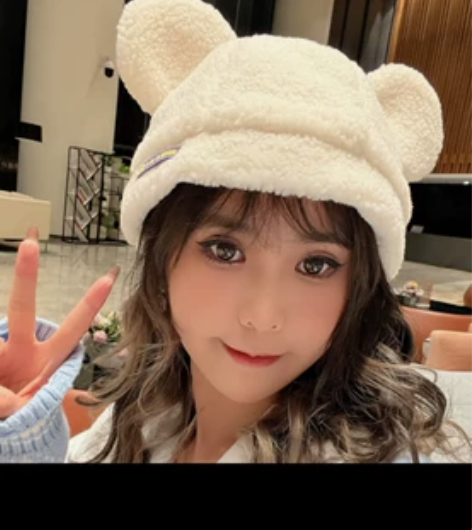 茜茜家的北极熊耳可爱毛绒帽米白色 可可爱爱...