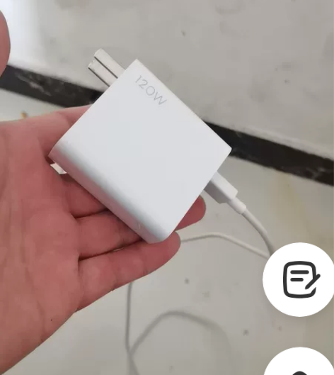 黑鲨手机原装充电器代数据线 感兴趣的话点“...