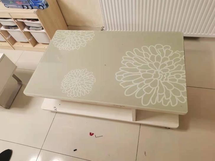 八成新茶几！