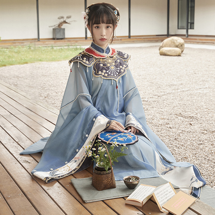 【十三余 小豆蔻儿】[浴兰之月] 印花立领...