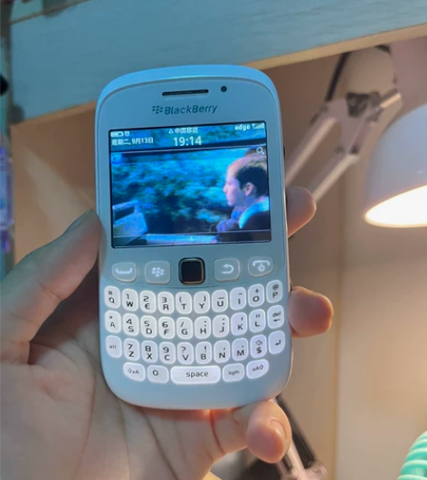 黑莓9320手机 九九新 全网通 基本没用...
