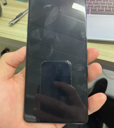 个人自用摩托罗拉x30 8+128版本 买...