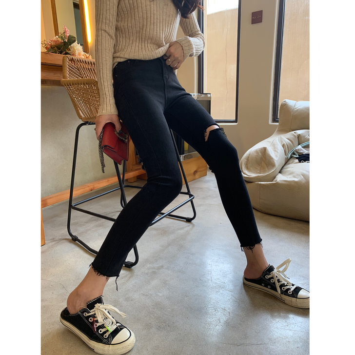 黑色牛仔裤女九分2021春秋季破洞弹力铅笔...