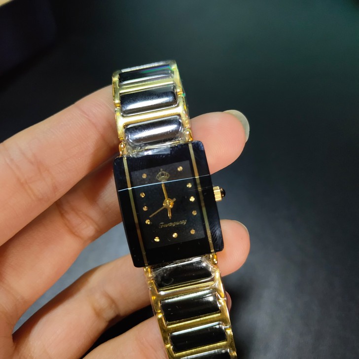芙蓉王的赠品,全新的女式石英表,大小尺寸参...