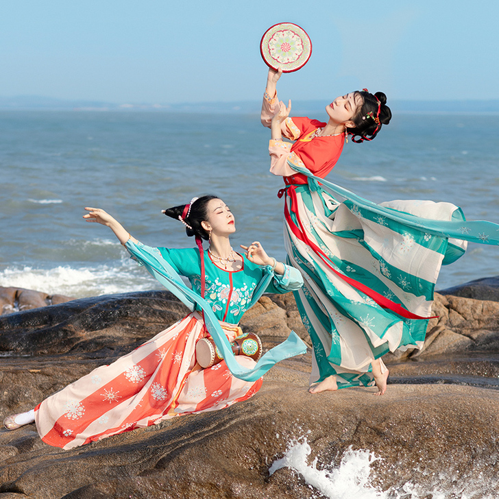 宿问醉花阴汉服女白菜正品原创坦领三件套齐腰...