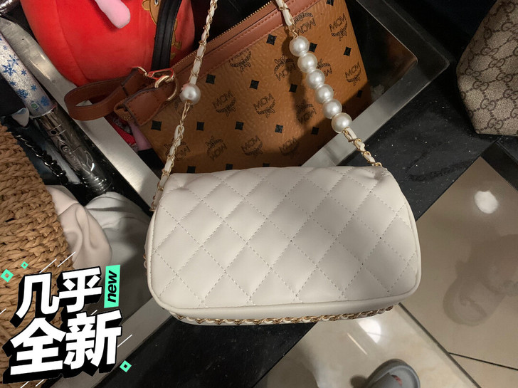 几乎全新