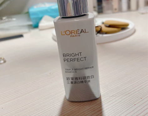 欧莱雅光子瓶30ml 淡斑美白精华精华液小...