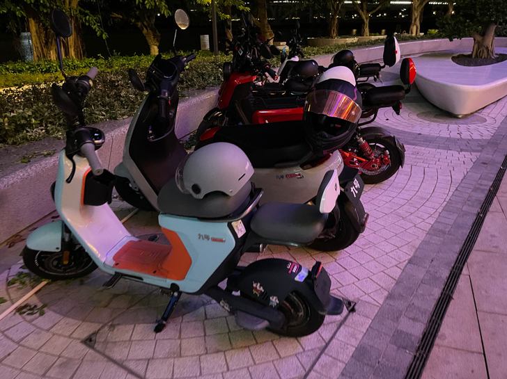 九号电动车C60