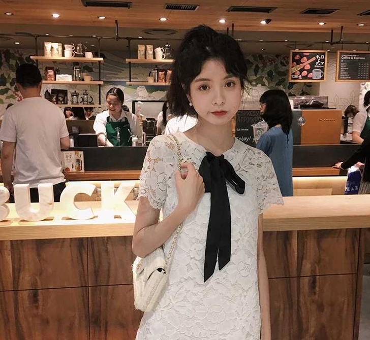 范智乔 白色小个子短袖蕾丝连衣裙女夏201...