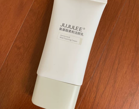 jujulee卷厘洗面奶洁面 日期到202...