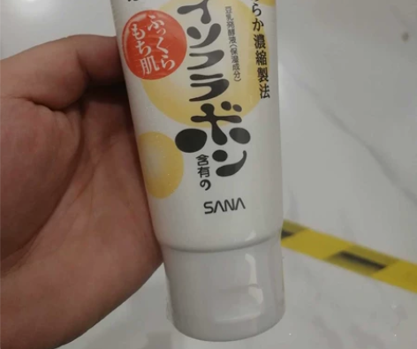 莎娜日本豆乳洗面奶150g 温和清洁控油敏...