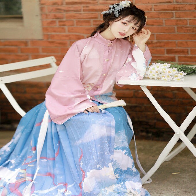 正版汉服,出社大鱼海棠,S码。