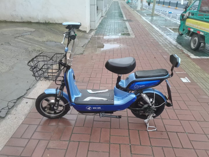 出售二手欧派电动车一辆，八九新，需要的联系...