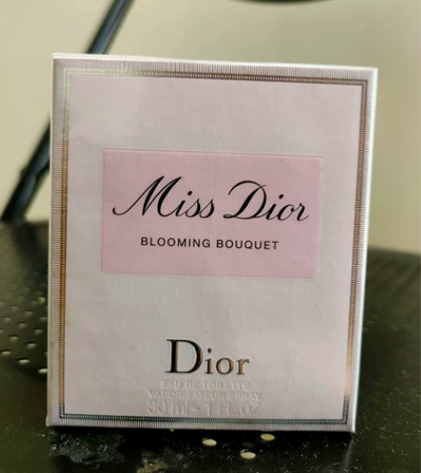 Dior花漾甜心淡香女士香水30ml 由于...